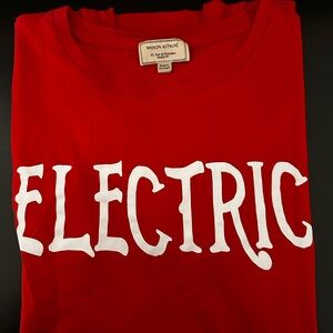 MAISON KITSUNÉ Red Logo Tee with White Tag
